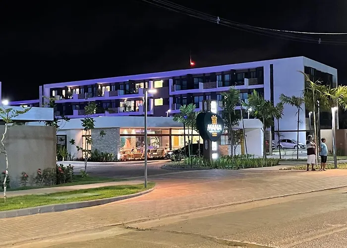 Flat ESTUDIO de LUXO - Praia de Muro Alto - Piscinas - Ideal para CASAIS, famílias com crianças - ap COMPLETO - AR COND, WI FI, NETFLIX, ESTACIONAMENTO - 400 mt do MAR Pôrto das Galinhas